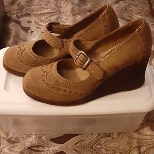 Suede Mary Jane Platform